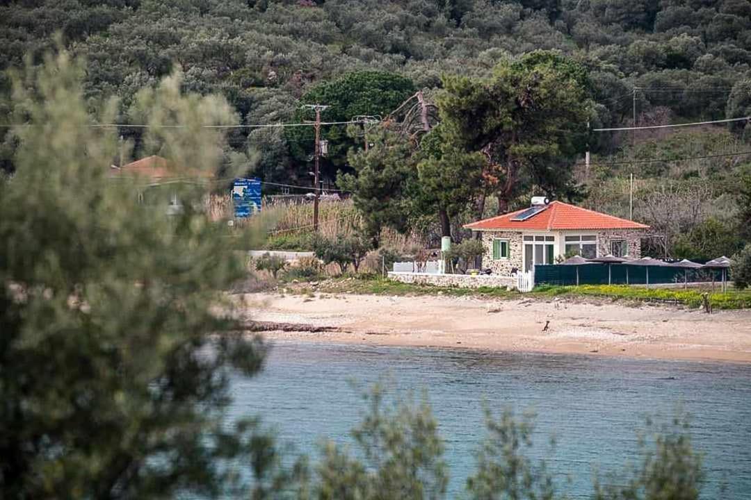 House Kokkalas On The Beach Pyrgadikia Dış mekan fotoğraf